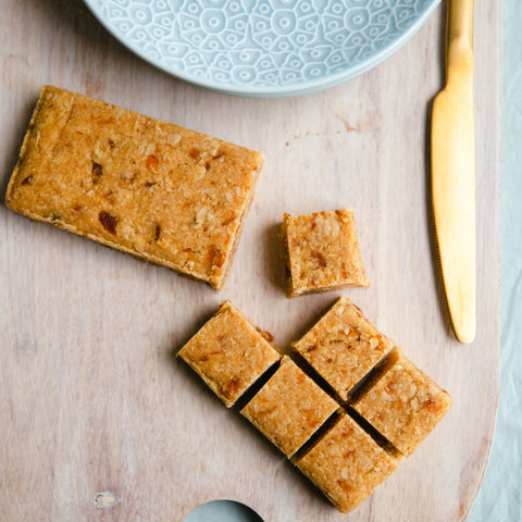 Apricot, Vanilla & Oat Slice