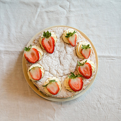 Victoria Sponge Cake with Raspberry & Cream (Armadale only)