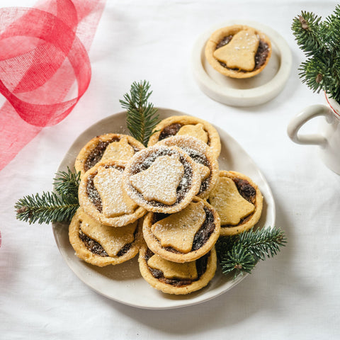 SPECIAL EDITION Apricot Cardamom Mince Pies (1/2 dozen)